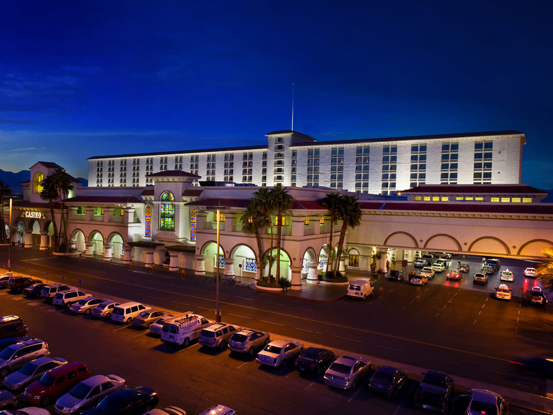 Luksusowy hotel casino Royal Palace
